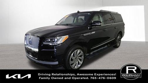 Black Metallic 2023 Lincoln Navigator L Reserve