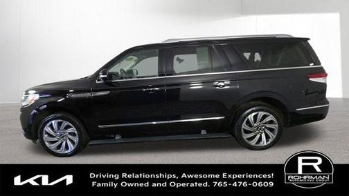 Black Metallic 2023 Lincoln Navigator L Reserve