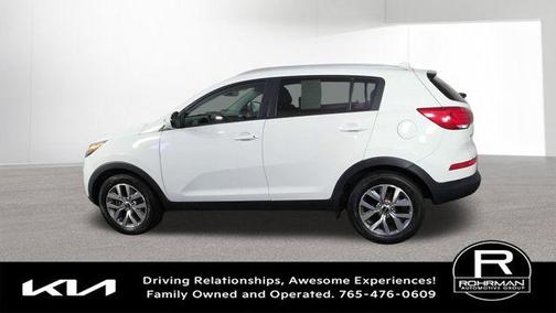 Clear White 2015 Kia Sportage LX