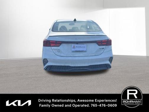 Snow White Pearl 2022 Kia Forte GT-Line