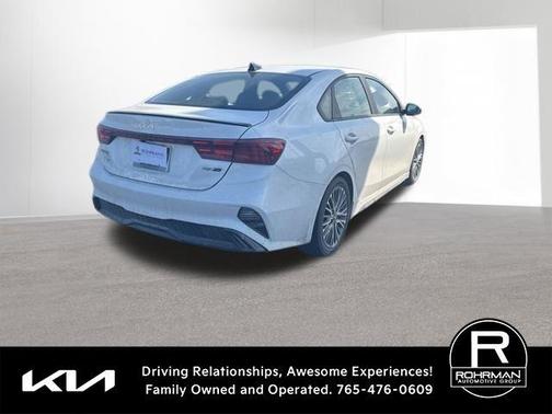 Snow White Pearl 2022 Kia Forte GT-Line