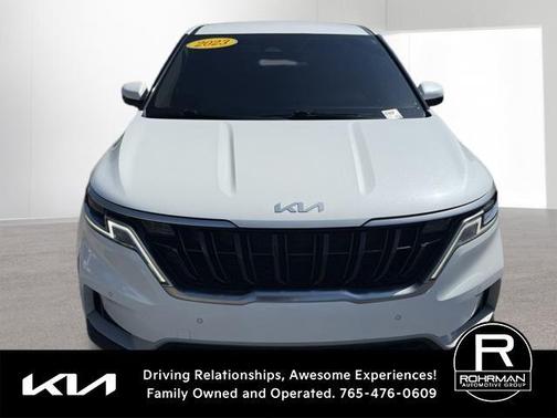2023 Kia Carnival EX