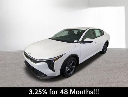 2025 Kia K4 LXS