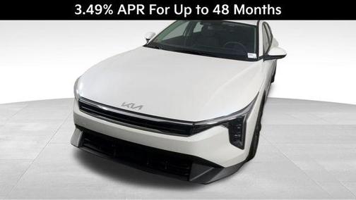 Snow White Pearl 2026 Kia K4 LXS