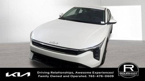 Snow White Pearl 2026 Kia K4 LXS