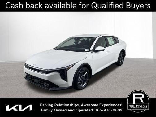 Snow White Pearl 2026 Kia K4 LXS