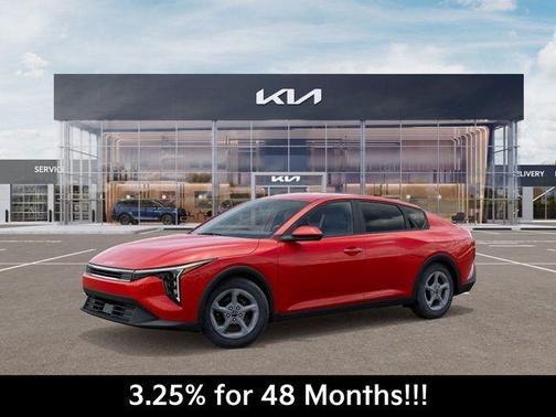 2025 Kia K4 LXS
