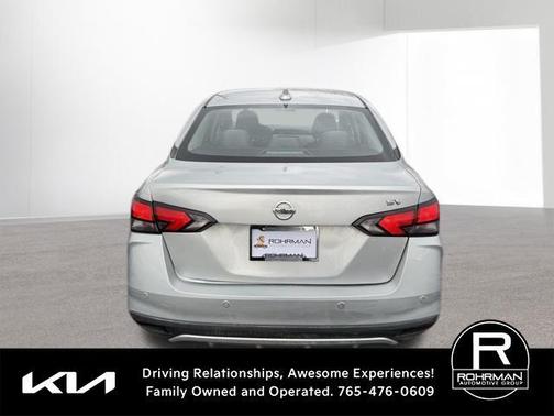 2021 Nissan Versa 1.6 SV