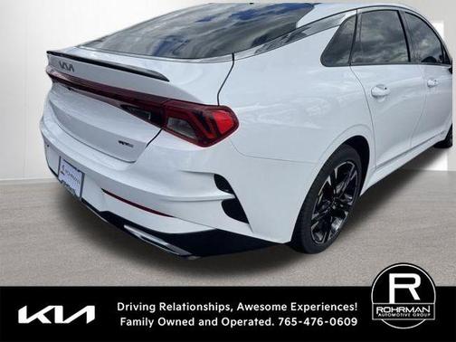 Glacial White Pearl 2024 Kia K5 GT-Line