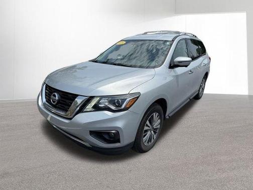 2018 Nissan Pathfinder SL