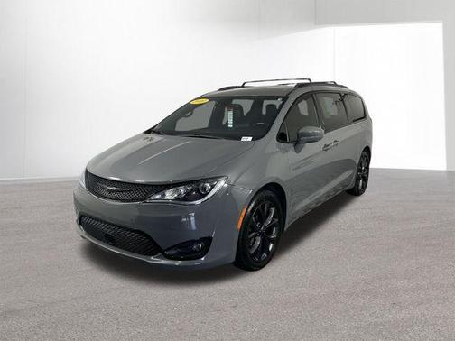 2020 Chrysler Pacifica Touring-L Plus