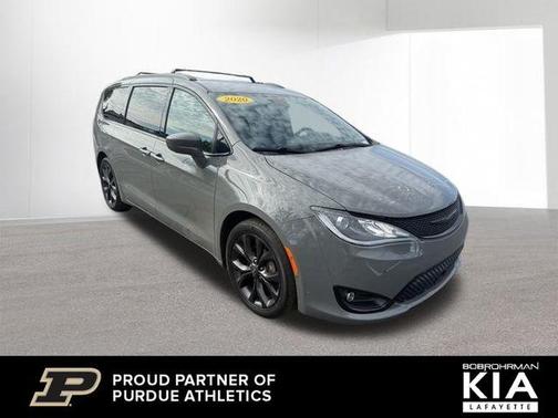 2020 Chrysler Pacifica Touring-L Plus