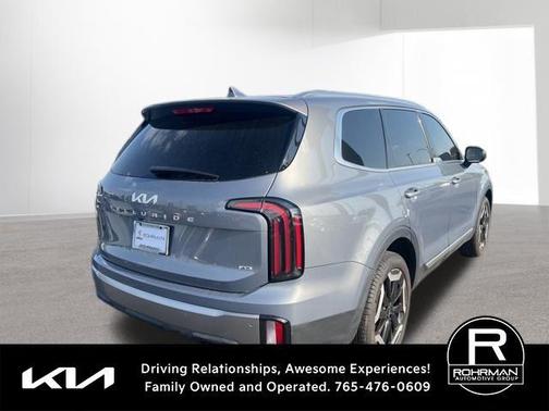Everlasting Silver 2025 Kia Telluride EX