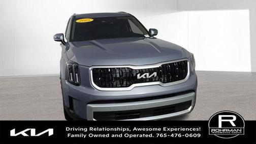 Everlasting Silver 2025 Kia Telluride EX
