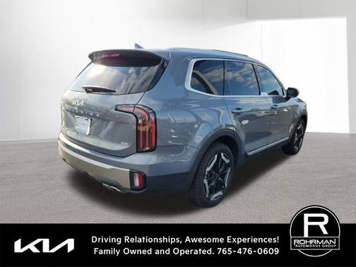 Everlasting Silver 2025 Kia Telluride EX