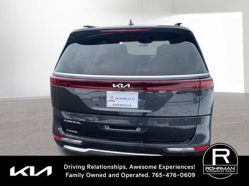 2024 Kia Carnival SX