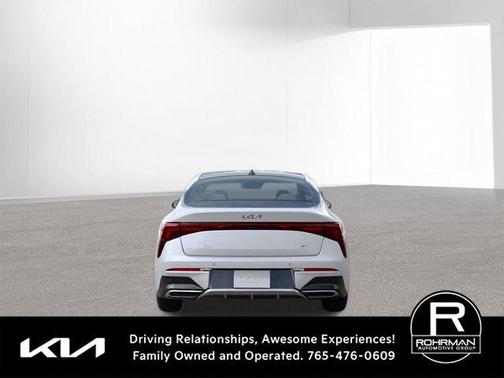 Snow White Pearl 2026 Kia K5 GT-Line