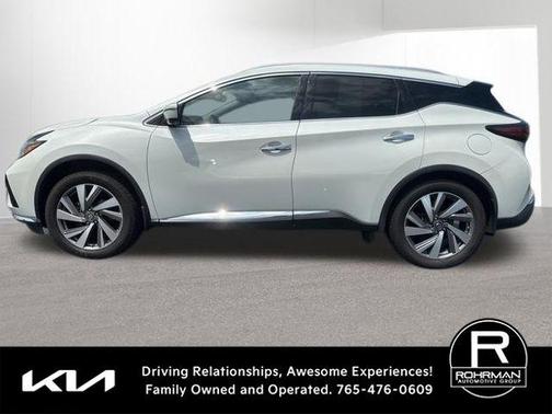 White 2019 Nissan Murano SL