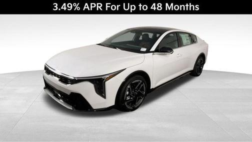 Snow White Pearl 2026 Kia K4 GT-LINE