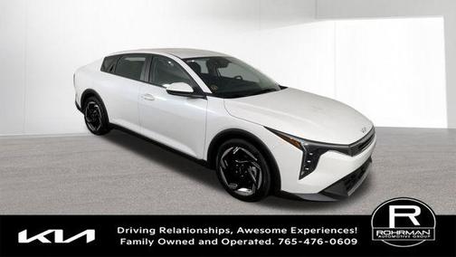 Snow White Pearl 2026 Kia K4 EX