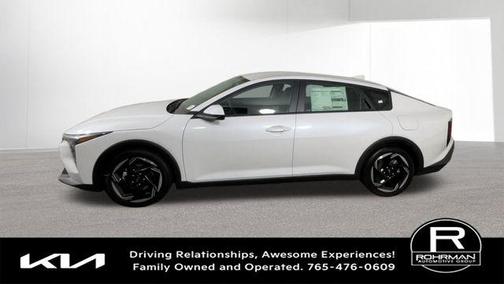 Snow White Pearl 2026 Kia K4 EX