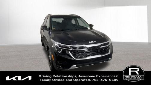 Fusion Orange 2026 Kia Seltos S