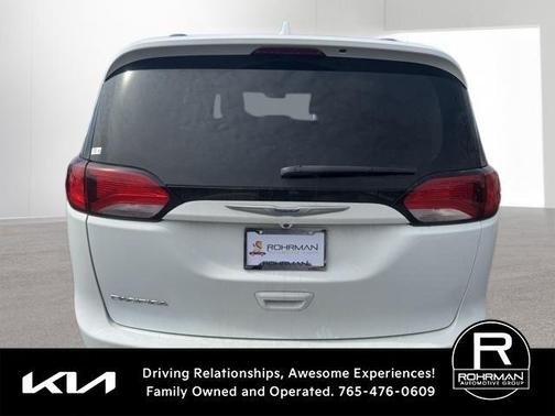 2018 Chrysler Pacifica Touring-L