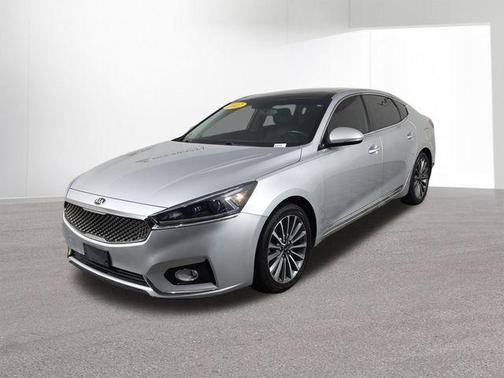 2017 Kia Cadenza Premium