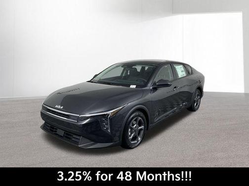 2025 Kia K4 LX
