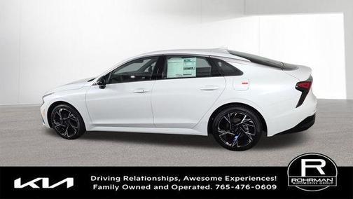 Snow White Pearl 2026 Kia K5 GT-Line