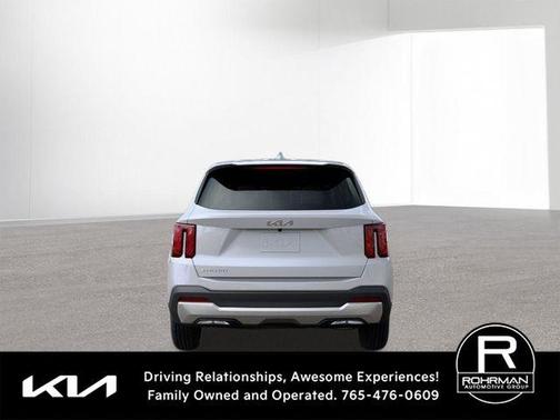 Glacial White Pearl 2026 Kia Sorento LX