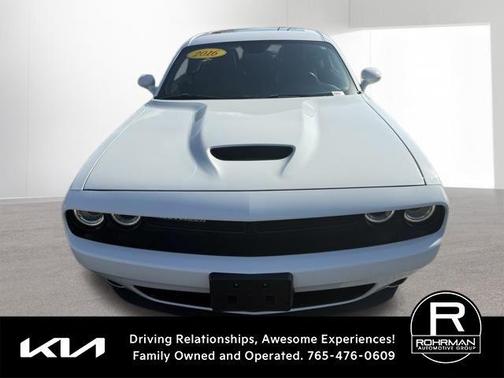 2016 Dodge Challenger SXT