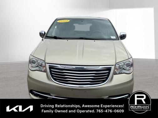 2012 Chrysler Town & Country Limited