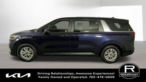 2023 Kia Carnival LX