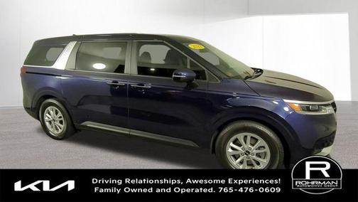 2023 Kia Carnival LX