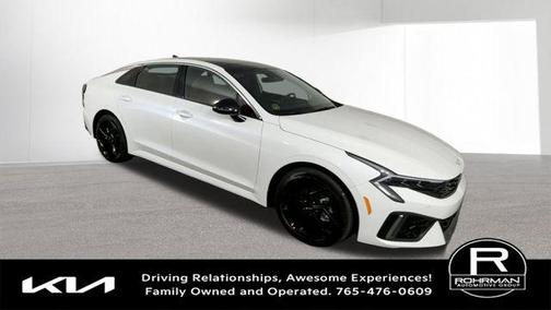 Snow White Pearl 2026 Kia K5 GT-Line