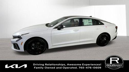Snow White Pearl 2026 Kia K5 GT-Line