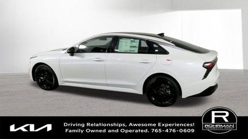 Snow White Pearl 2026 Kia K5 GT-Line