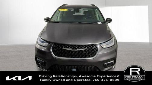 2021 Chrysler Pacifica Touring