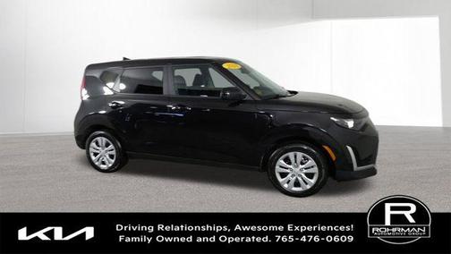 Fusion Black 2024 Kia Soul LX