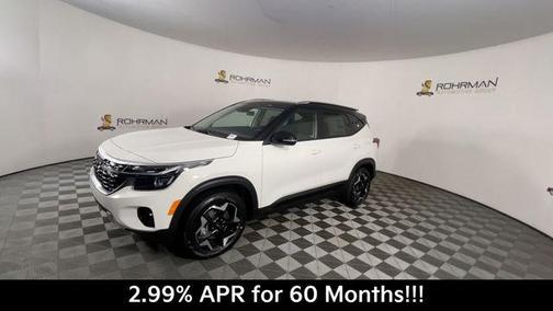 Clear White / Black Roof 2026 Kia Seltos S