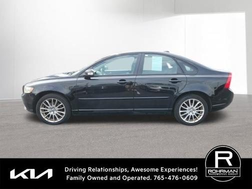Black 2009 Volvo S40 2.4i