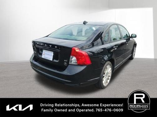 Black 2009 Volvo S40 2.4i