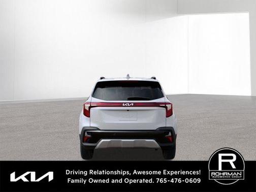 Snow White Pearl 2026 Kia Seltos EX