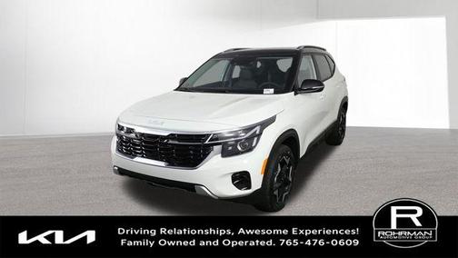 Clear White / Black Roof 2026 Kia Seltos S