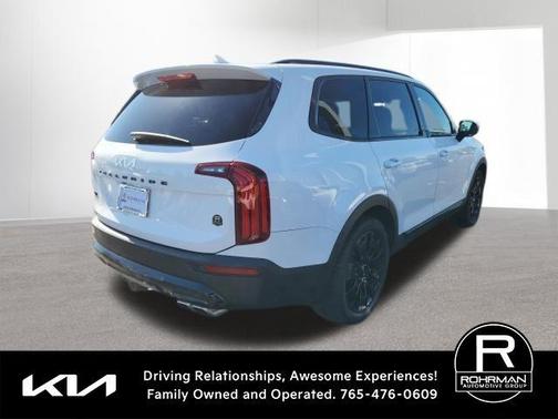Glacial White Pearl 2022 Kia Telluride SX