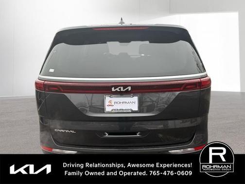 2023 Kia Carnival EX