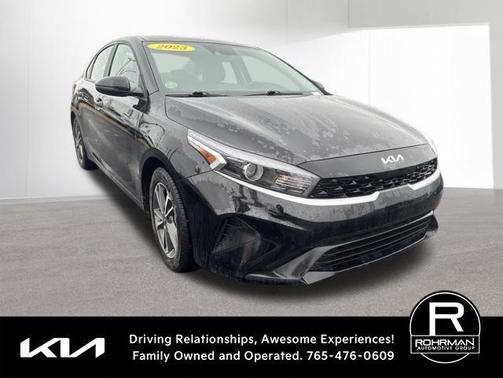 Aurora Black Pearl 2023 Kia Forte LXS