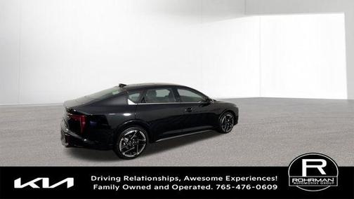 Aurora Black Pearl 2026 Kia K4 GT-LINE