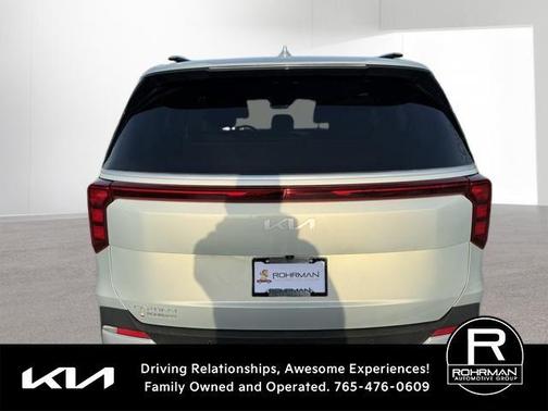 2025 Kia Carnival EX